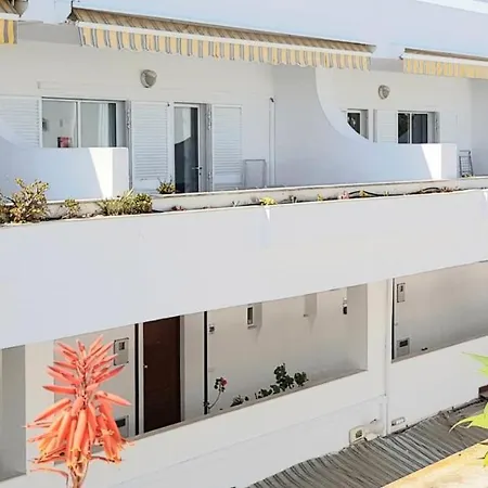Appartement Oura Ocean Front