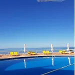 Апартаменты Oura Ocean Front *