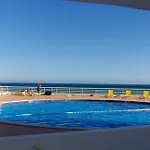 Oura Ocean Front Апартаменты Албуфейра