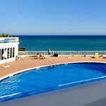 Oura Ocean Front Апартаменты Албуфейра