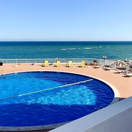 Oura Ocean Front * البوفيرا